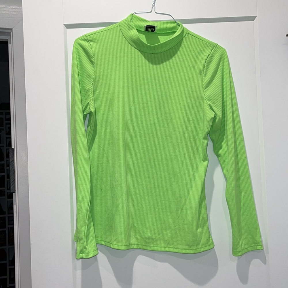 Lisa and Lucy neon green turtleneck